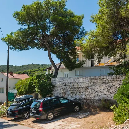 In - Supetar Prázdninový dům Splitska