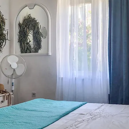 Dom wakacyjny 2 Bedroom In - Supetar Splitska